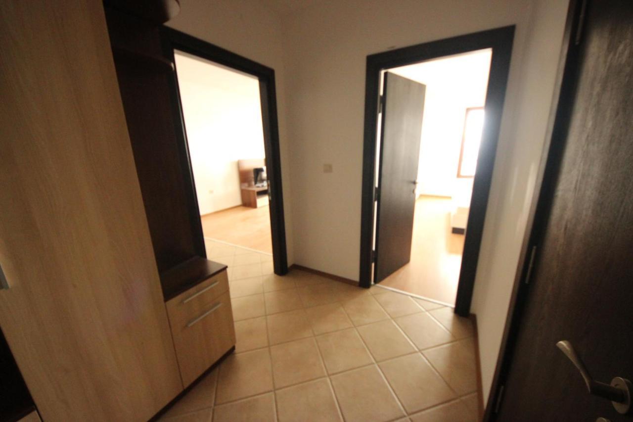 Menada Rocamar Apartments Carevo Kültér fotó
