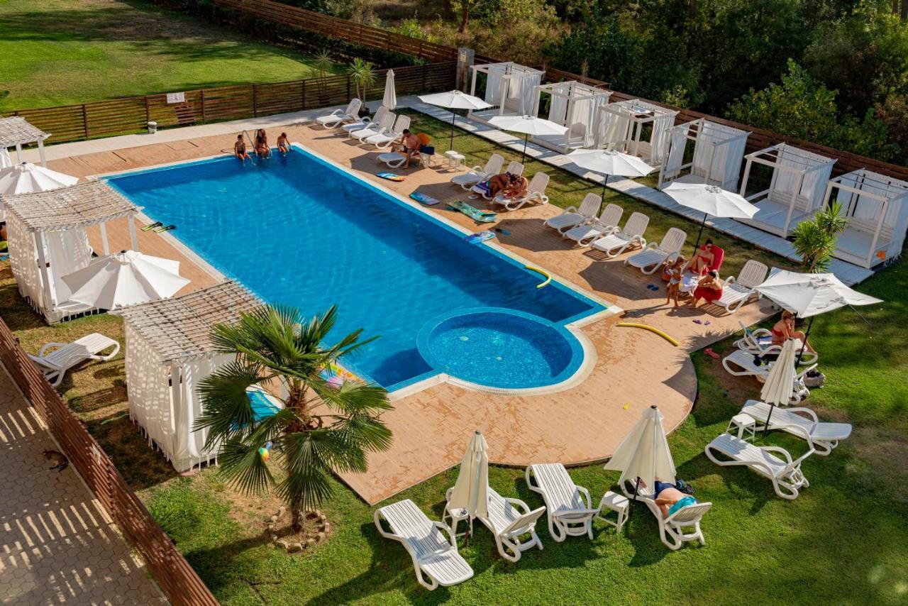 Menada Rocamar Apartments Carevo Kültér fotó