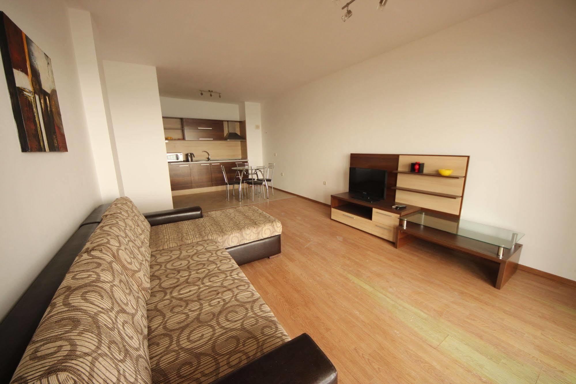 Menada Rocamar Apartments Carevo Kültér fotó