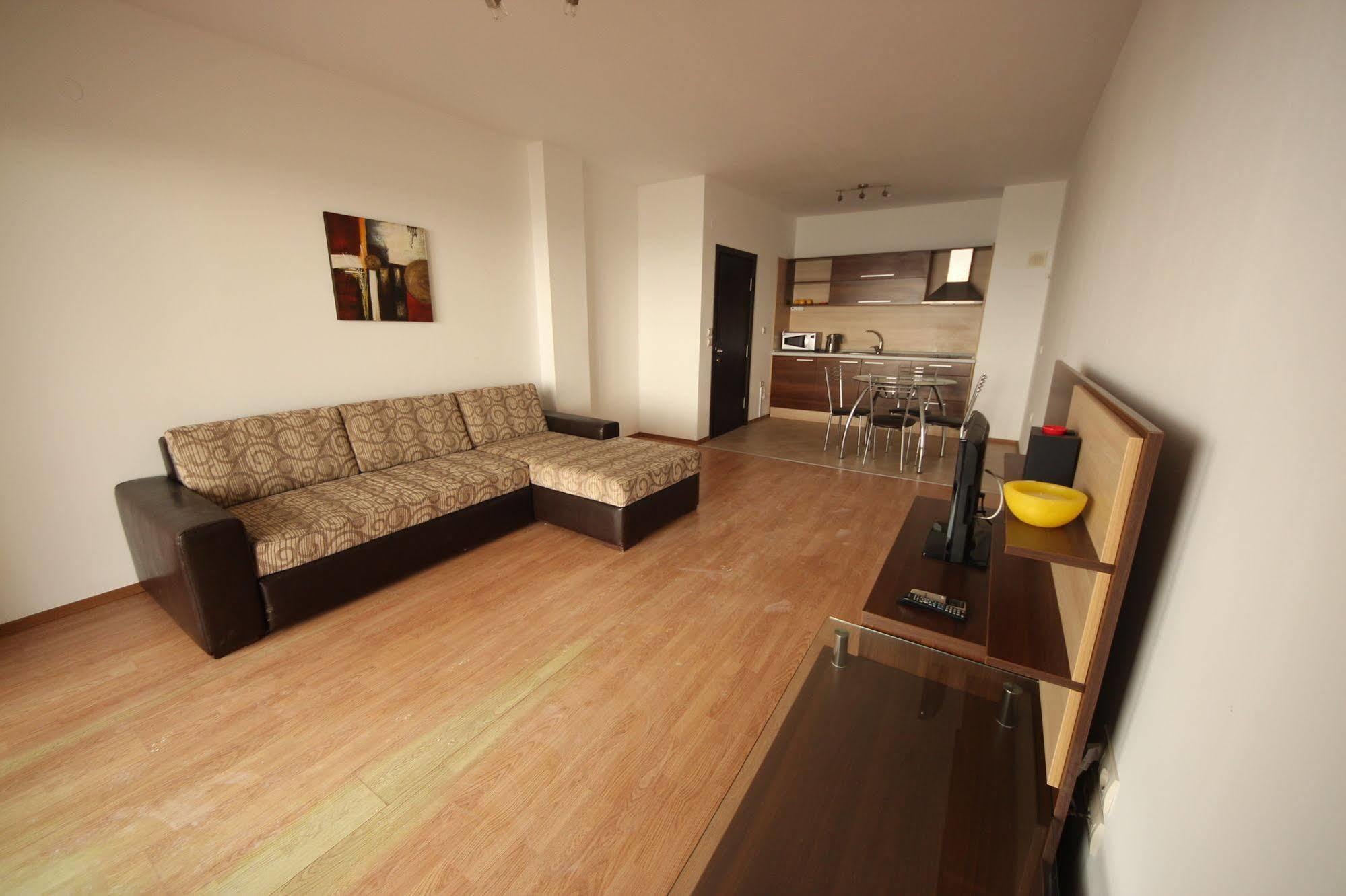 Menada Rocamar Apartments Carevo Kültér fotó
